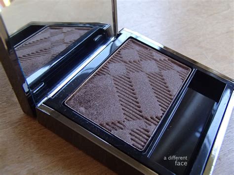 Review: Burberry Sheer Eye Shadow Part 2 – Midnight Brown, 